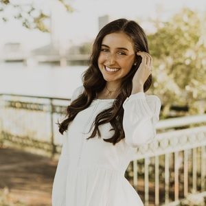 Meet your Posher, Julia